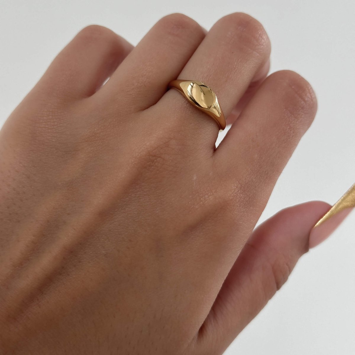 Kiara Signet Ring - ISMI JEWELS