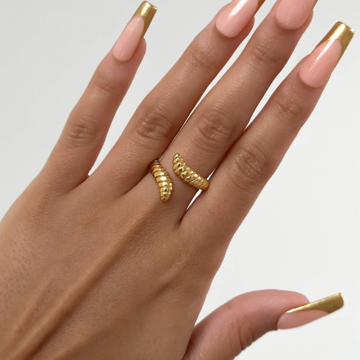 Meera Snake Ring - ISMI JEWELS