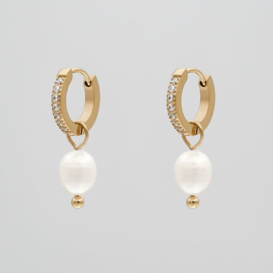 Esme Pearl Huggie Earrings - Image 1 - ISMI JEWELS