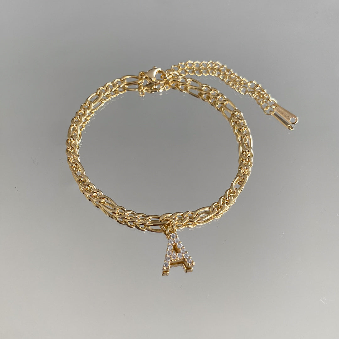 Pave Initial Anklet | Figaro - Image 1 - ISMI JEWELS