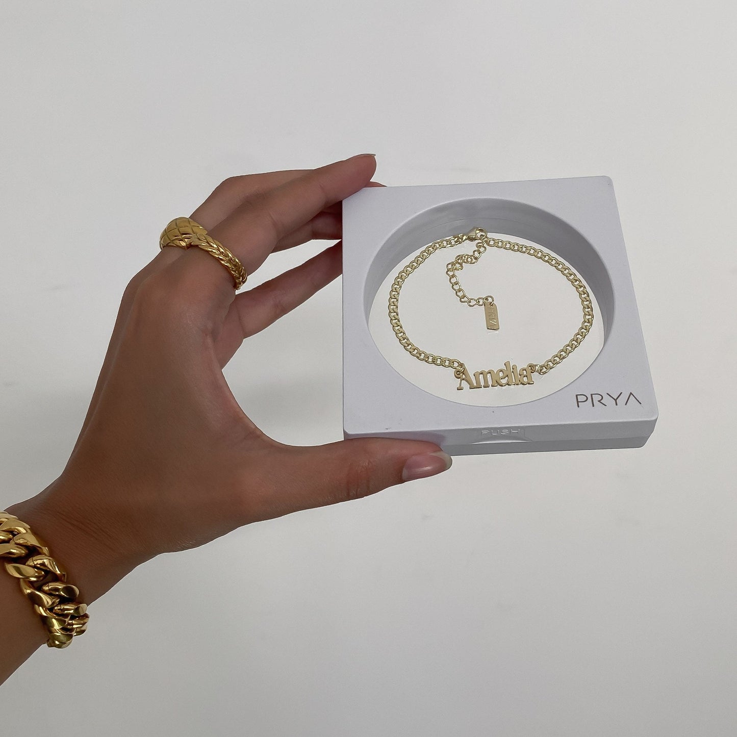 Free Deluxe Display Case | ISMI™ - Image 9 - ISMI JEWELS