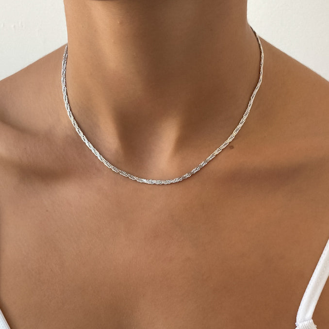 Flat Rope Link Chain | Silver - Image 1 - ISMI JEWELS