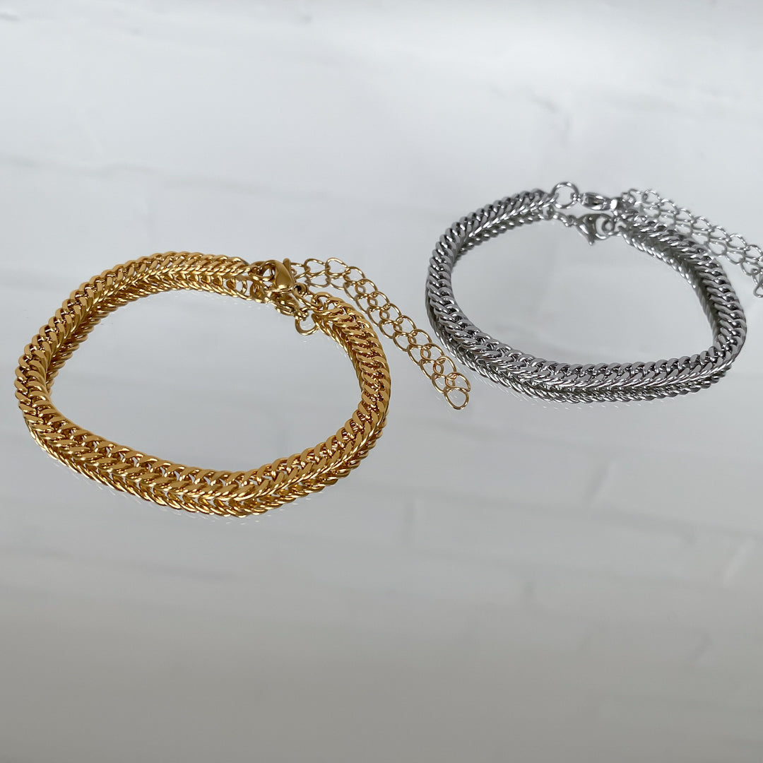 Double Link Curb Anklet | Silver - Image 6 - ISMI JEWELS