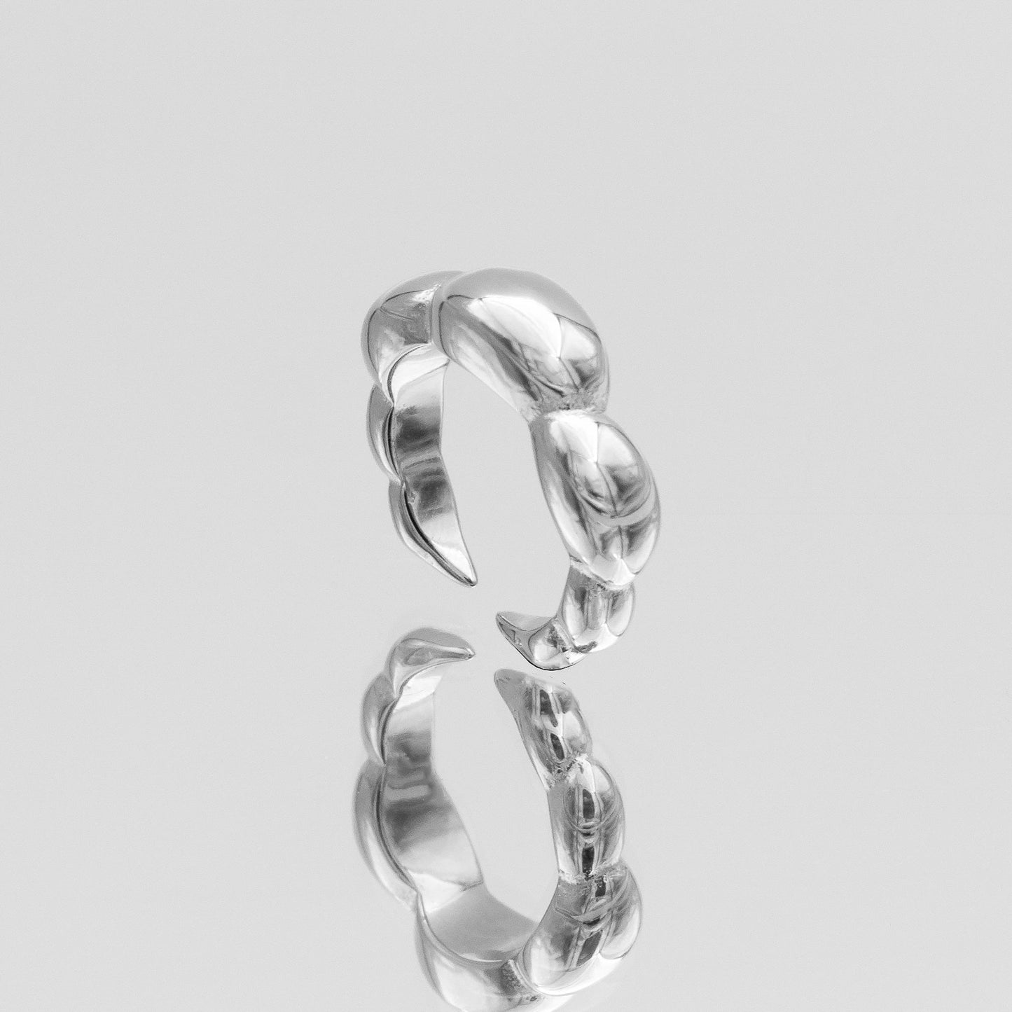 Lia Bubble Band Ring - Image 8 - ISMI JEWELS