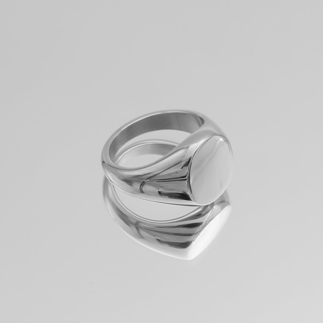 Classic Silver Signet Ring - Image 2 - ISMI JEWELS