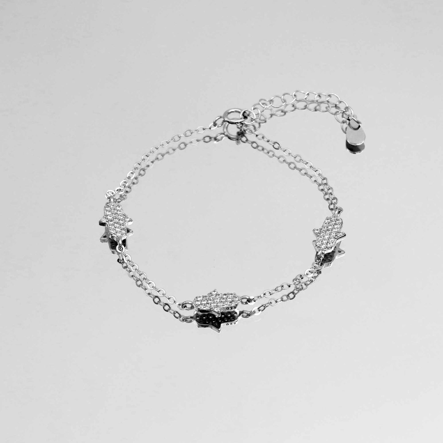 Hand of Hamsa Bracelet | Silver - Image 1 - ISMI JEWELS