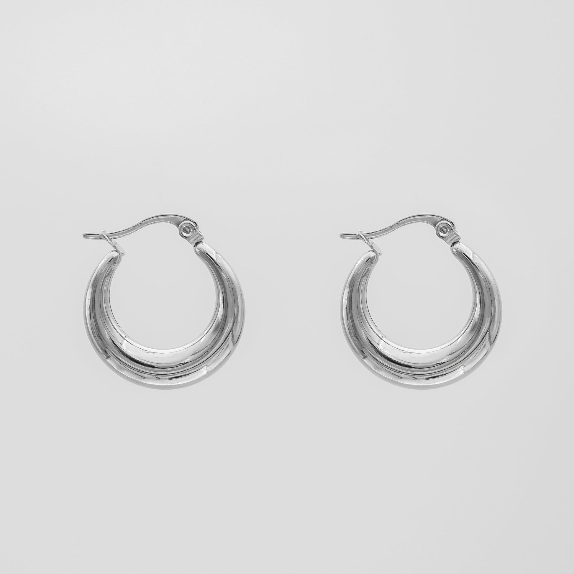 Lina Hoop Earrings | Silver - Image 1 - ISMI JEWELS