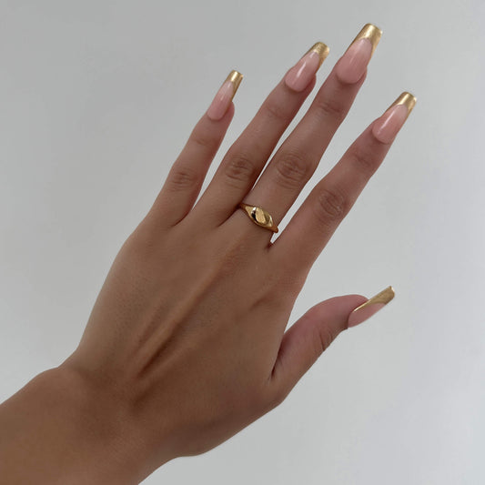 Kiara Signet Ring