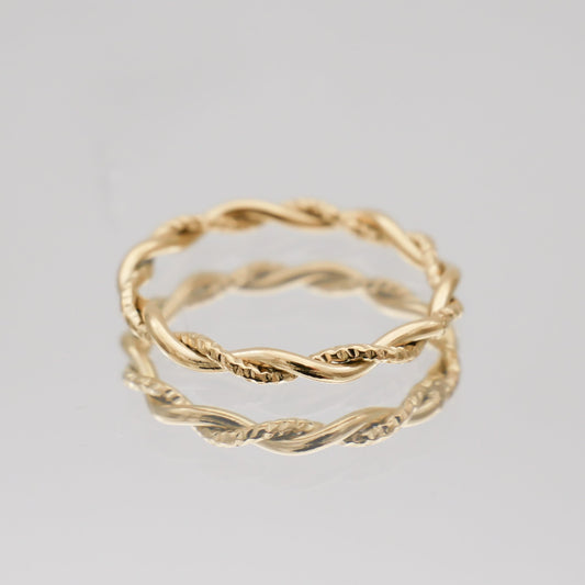 Aicha Twisted Ring - Image 1 - ISMI JEWELS