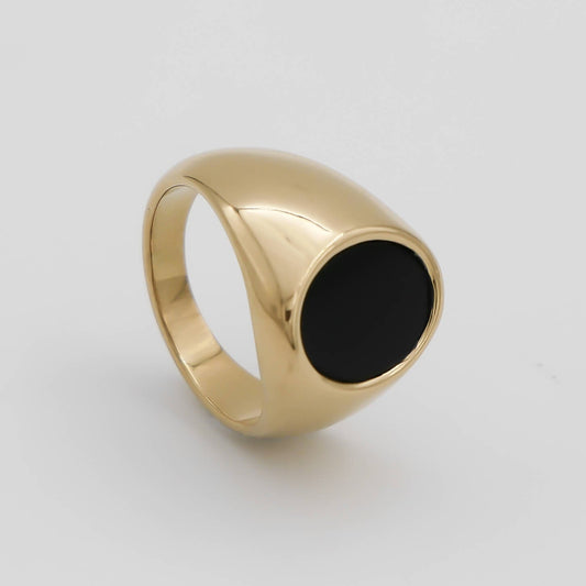 Lani Onyx Oval Signet Ring - Image 1 - ISMI JEWELS