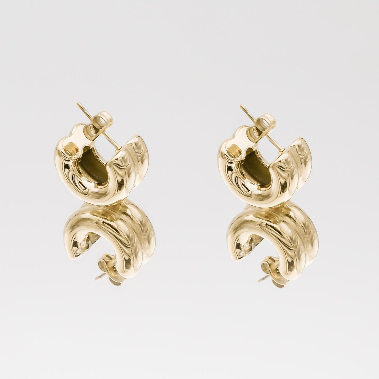 Bonnie Huggie Earrings