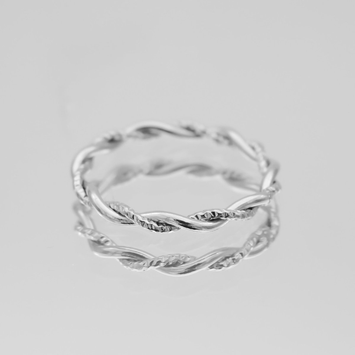 Aicha Twisted Ring - ISMI JEWELS