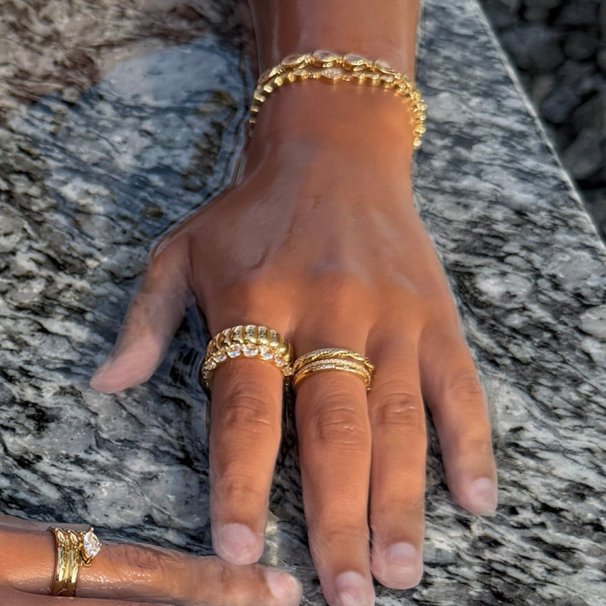 Aicha Twisted Ring - ISMI JEWELS