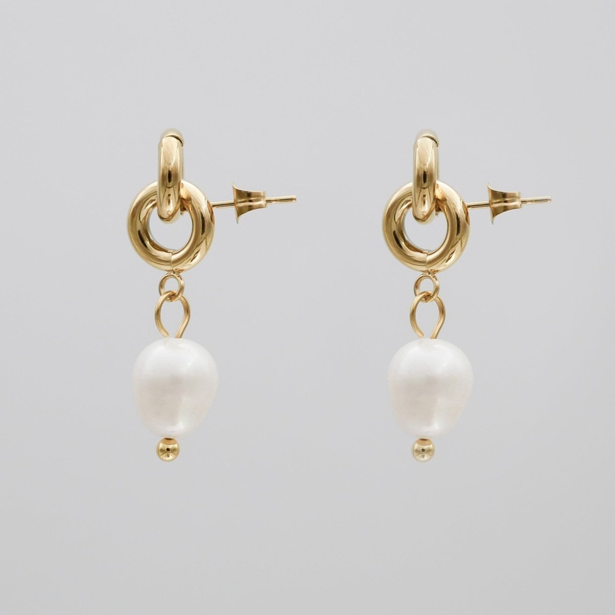 Alicia Pearl Interlocked Earrings - ISMI JEWELS