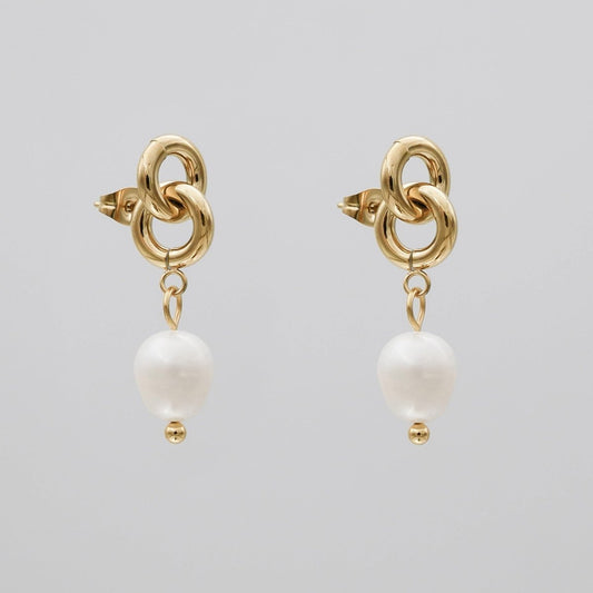 Alicia Pearl Interlocked Earrings - ISMI JEWELS