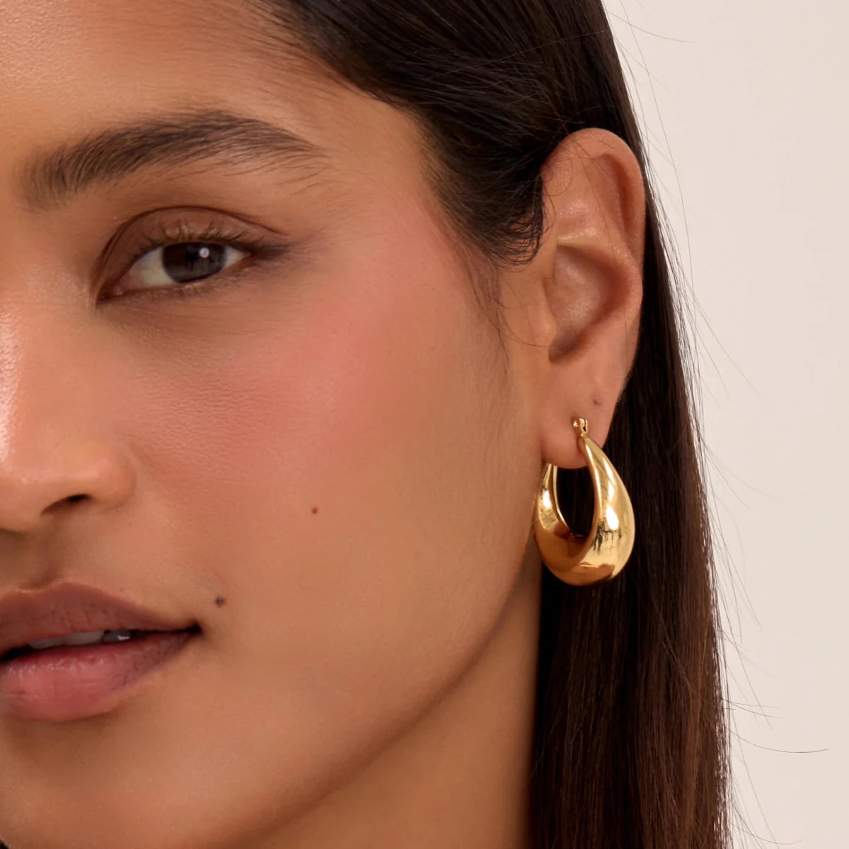 Alyssa Hoop Earrings - ISMI JEWELS