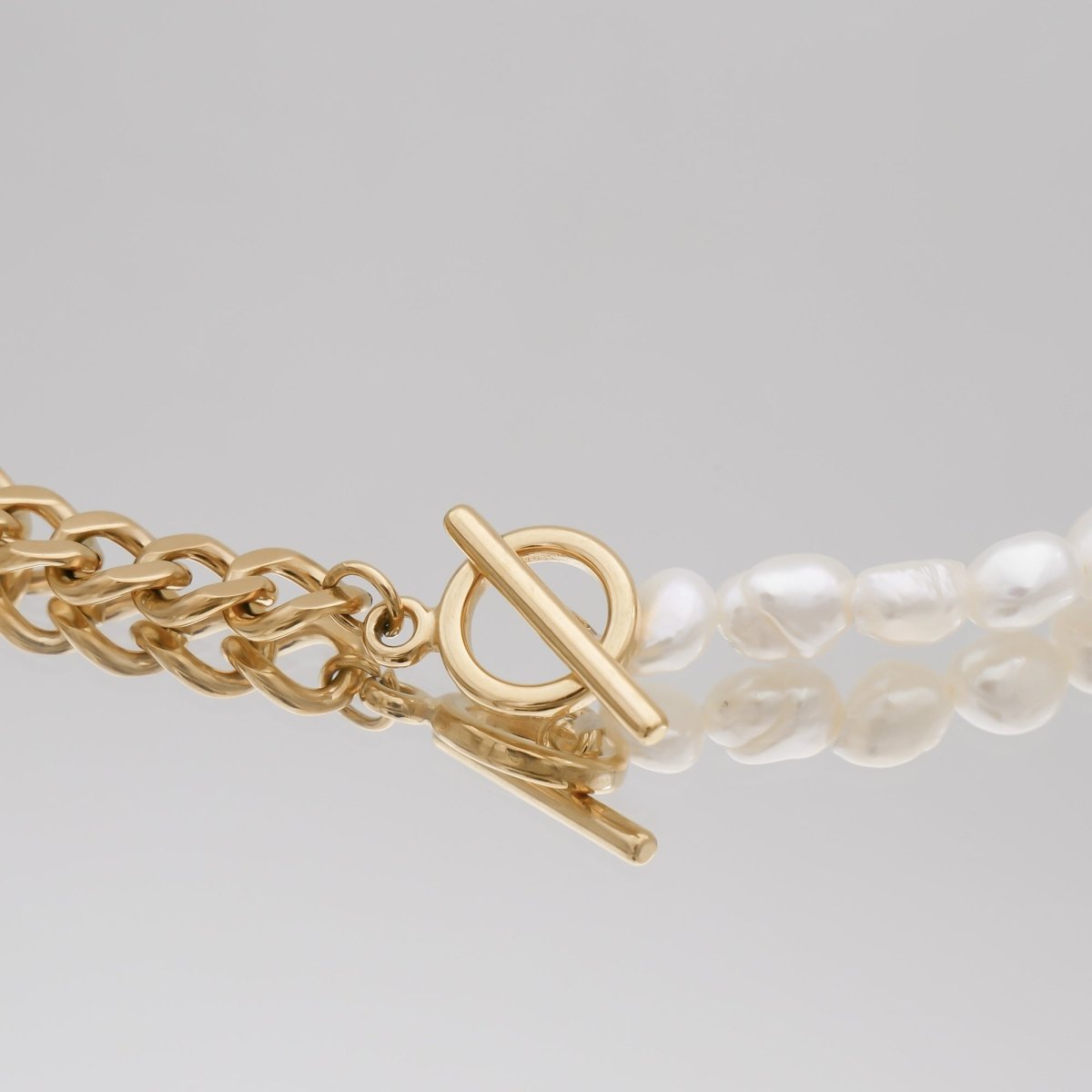 Amaia Pearl Contrast Necklace - ISMI JEWELS