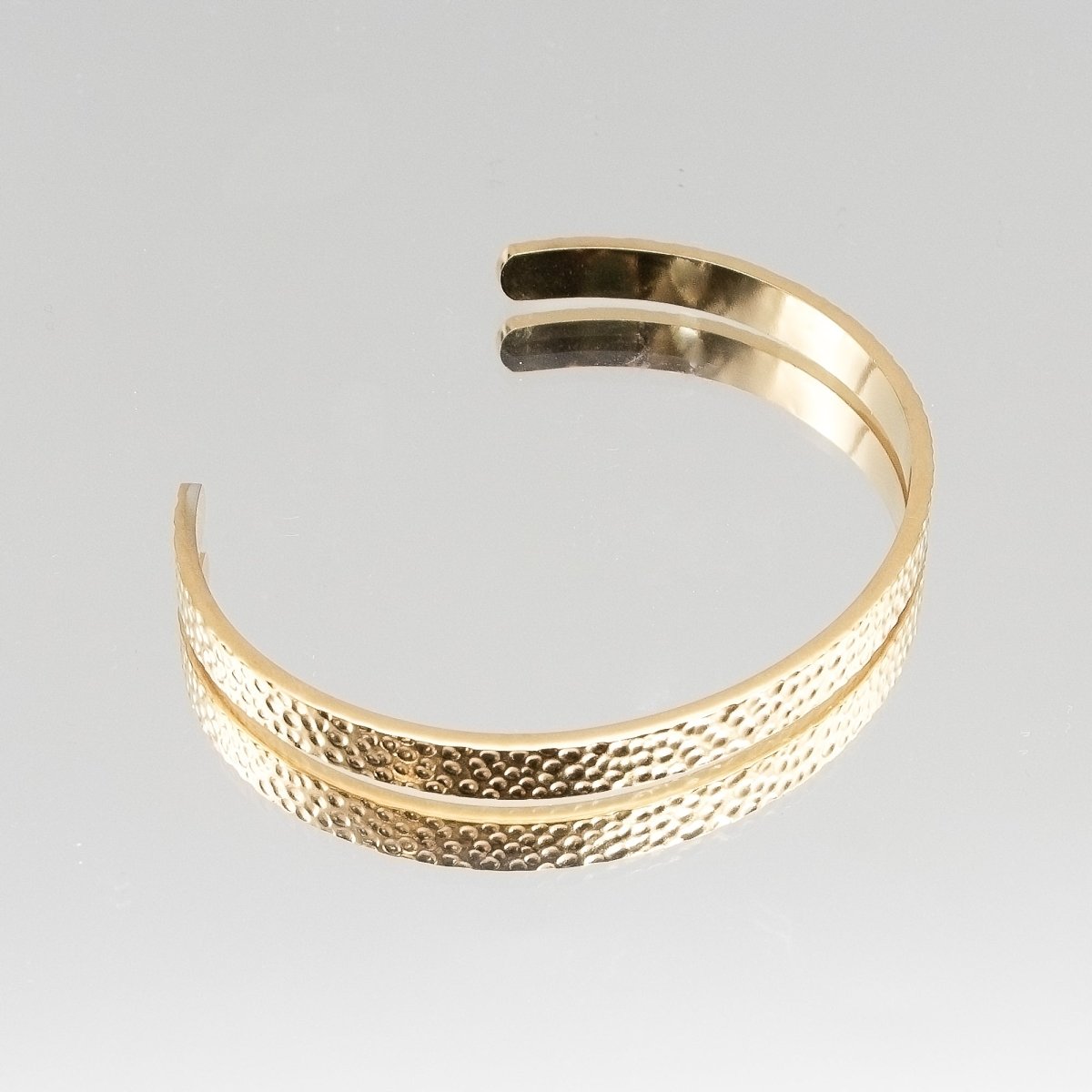 Amara Hammered Bangle - ISMI JEWELS