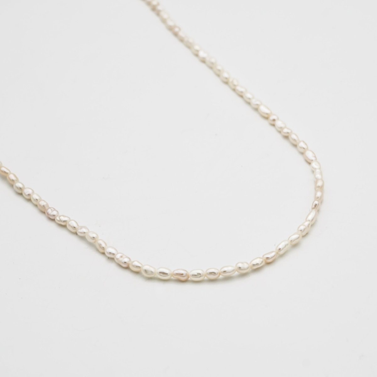 Amelie Dainty Pearl Necklace - ISMI JEWELS