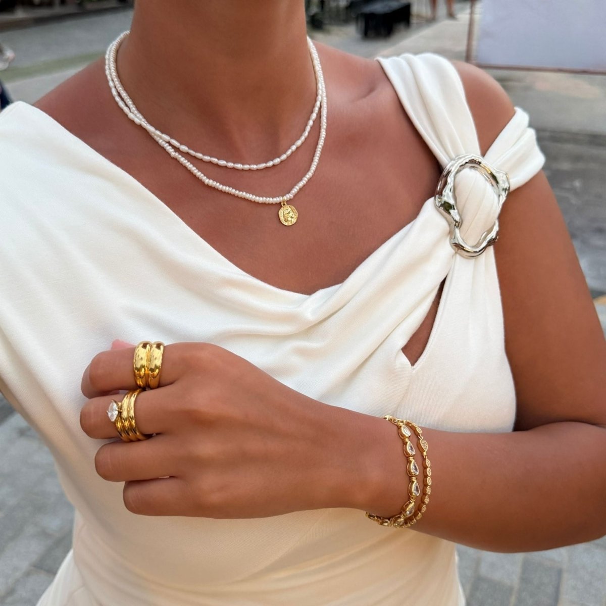 Amelie Dainty Pearl Necklace - ISMI JEWELS