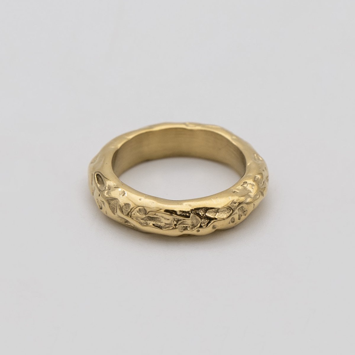 Astrid Hammered Band Ring - ISMI JEWELS