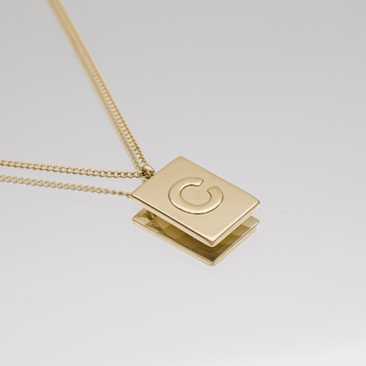 Athena Initial Tablet Necklace - ISMI JEWELS