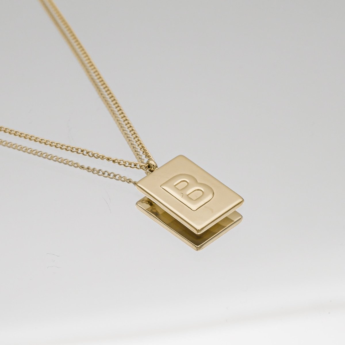 Athena Initial Tablet Necklace - ISMI JEWELS