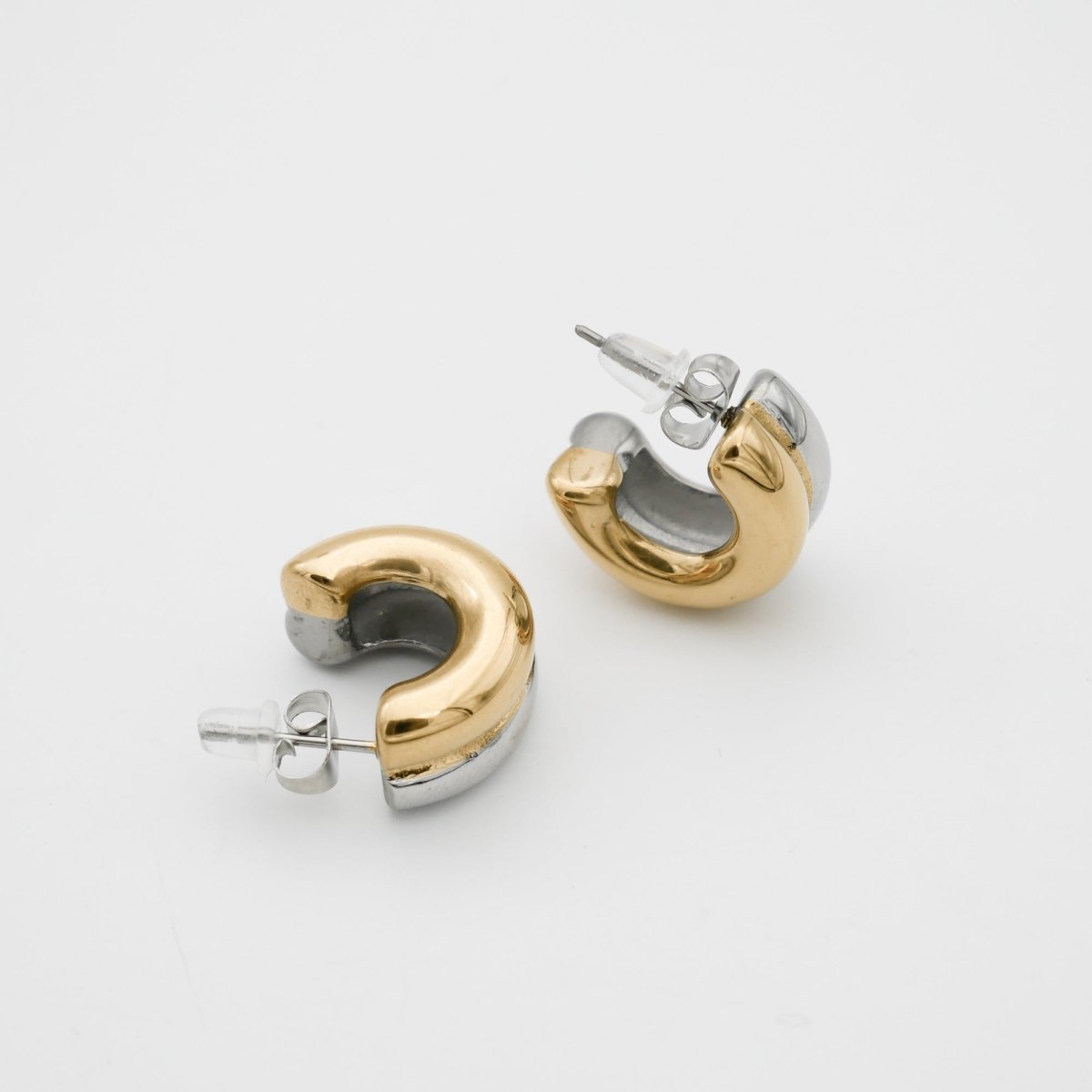 Bonnie Huggie Earrings - ISMI JEWELS