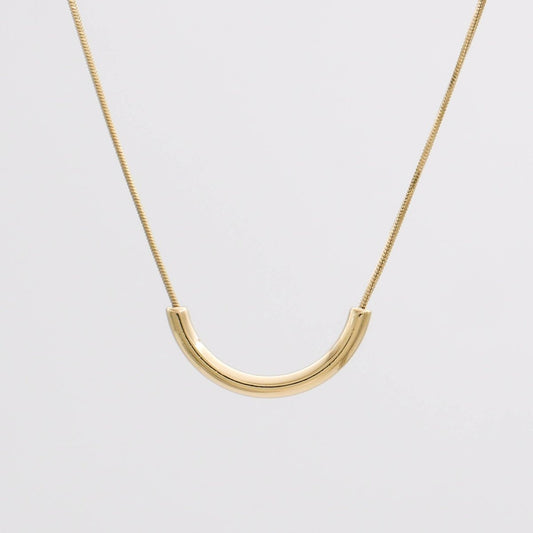 Cerys Crescent Bar Necklace - ISMI JEWELS