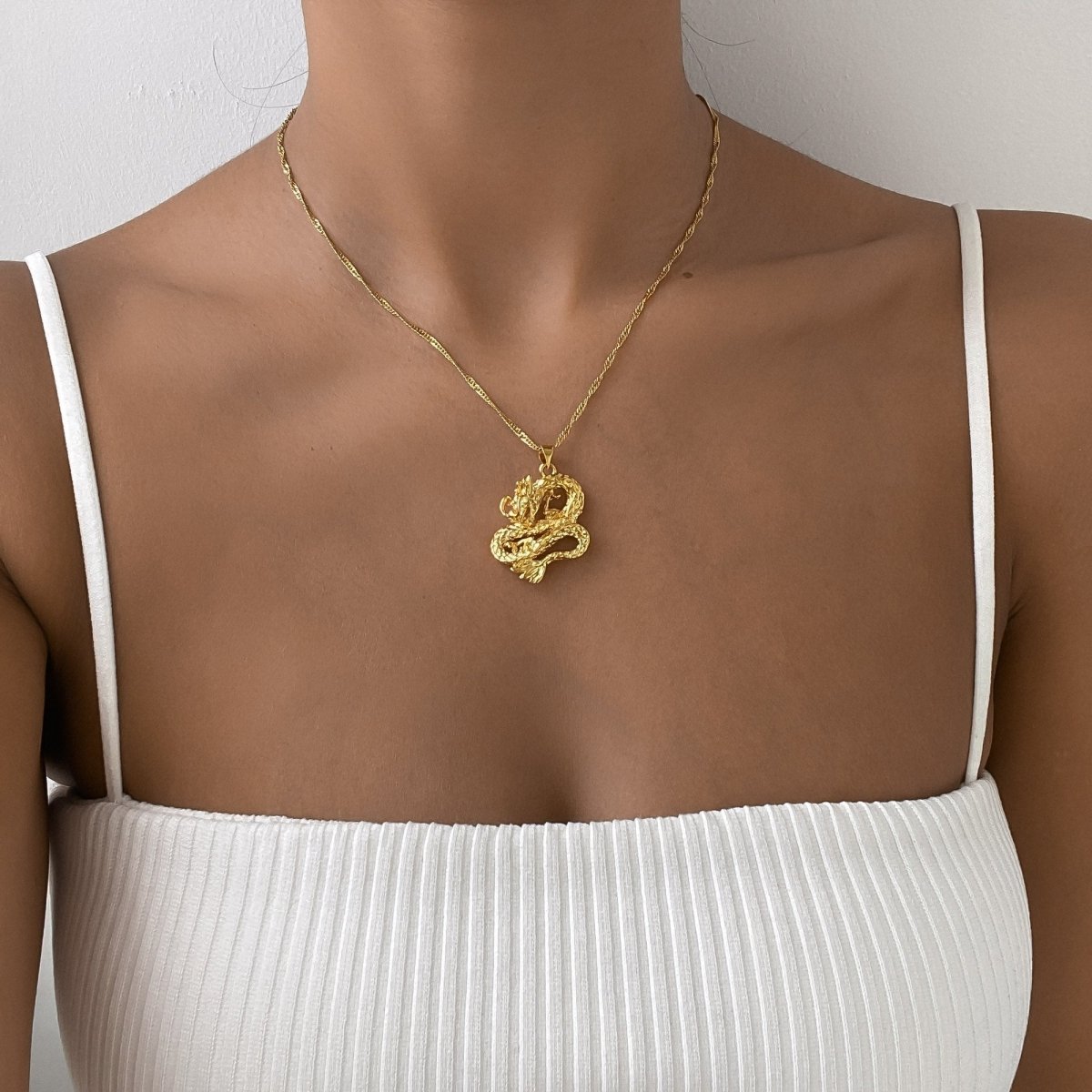 Chinese Dragon Necklace - ISMI JEWELS