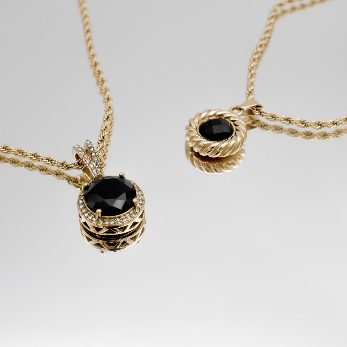Clarissa Onyx Round Necklace - ISMI JEWELS