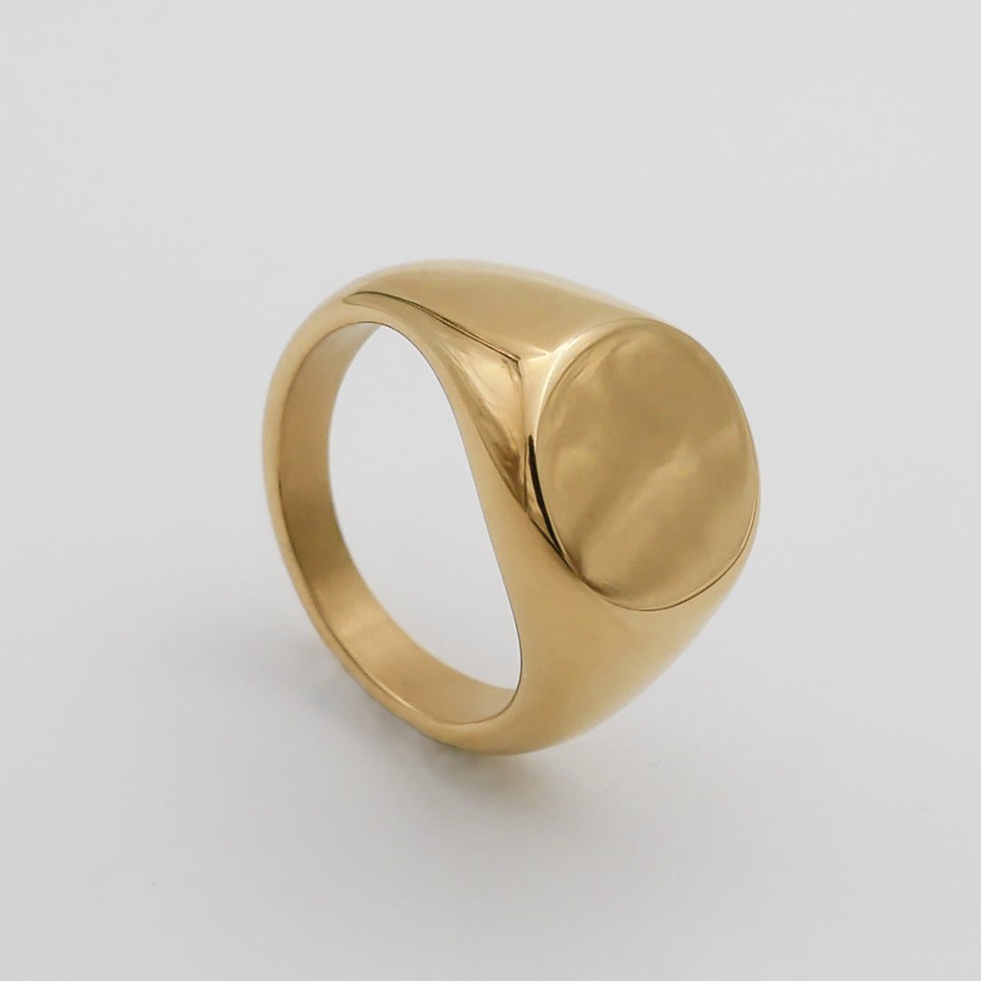 Classic Gold Signet Ring - ISMI JEWELS