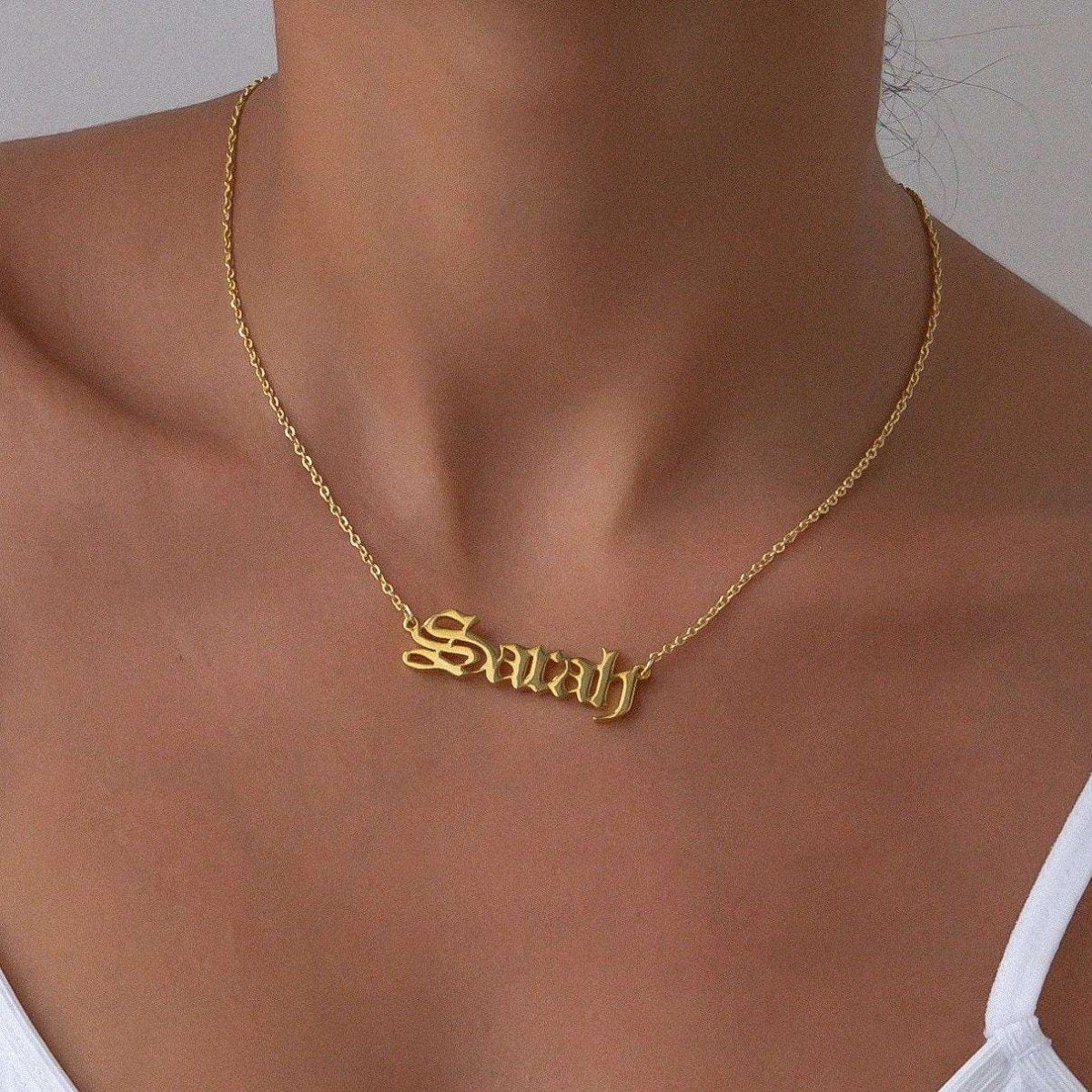 Classic Name Plate Necklace - ISMI JEWELS