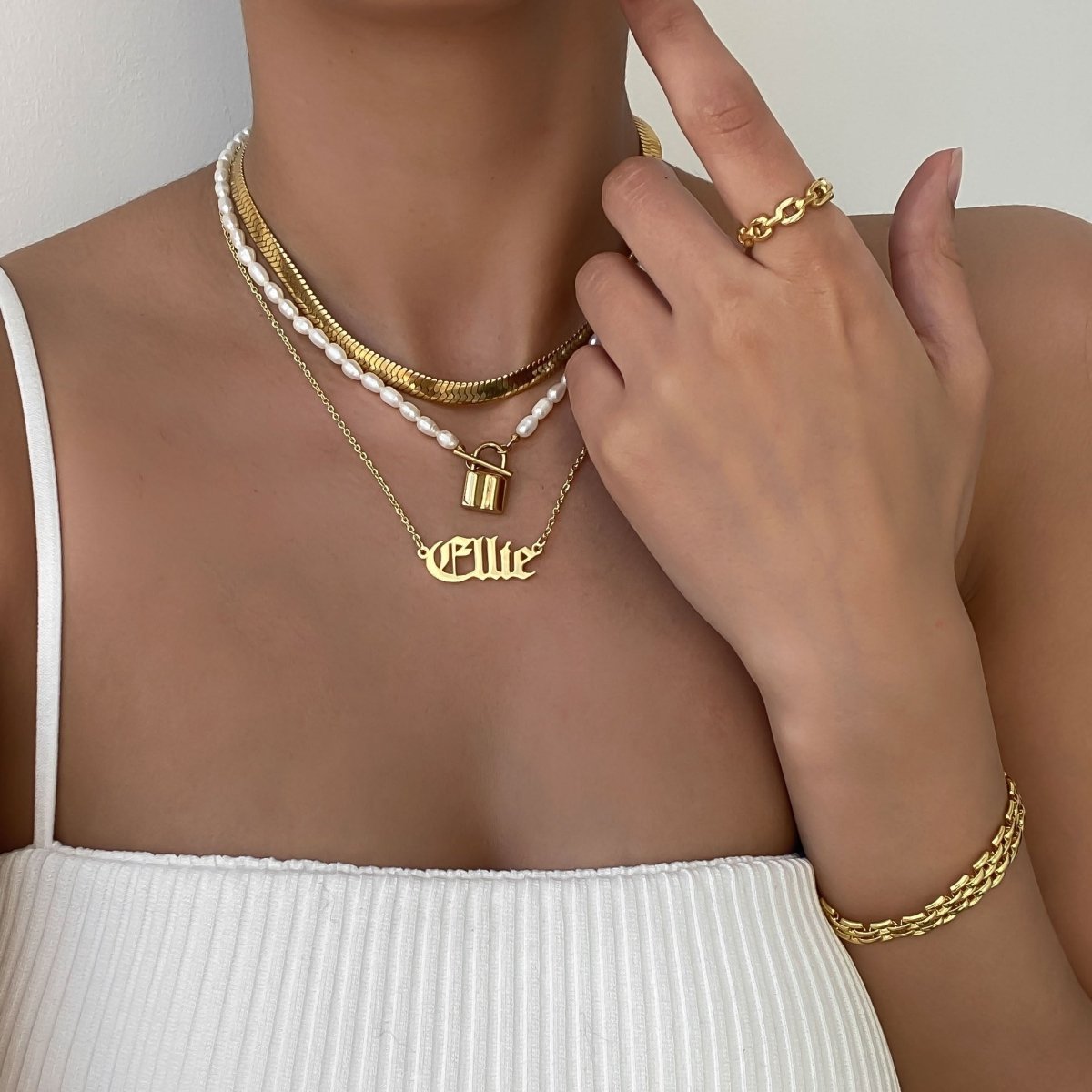 Classic Name Plate Necklace - ISMI JEWELS