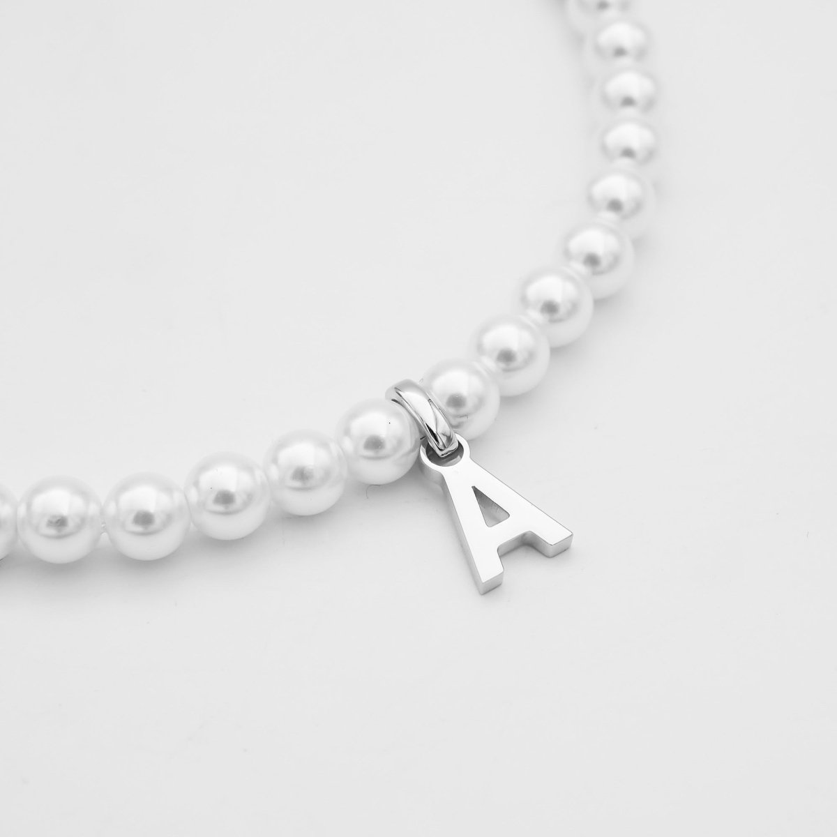 Classic Pearl Initial Necklace - ISMI JEWELS