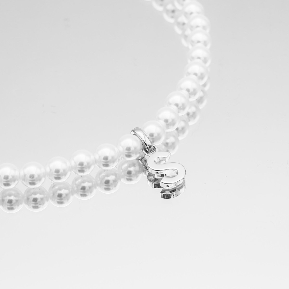 Classic Pearl Initial Necklace - ISMI JEWELS