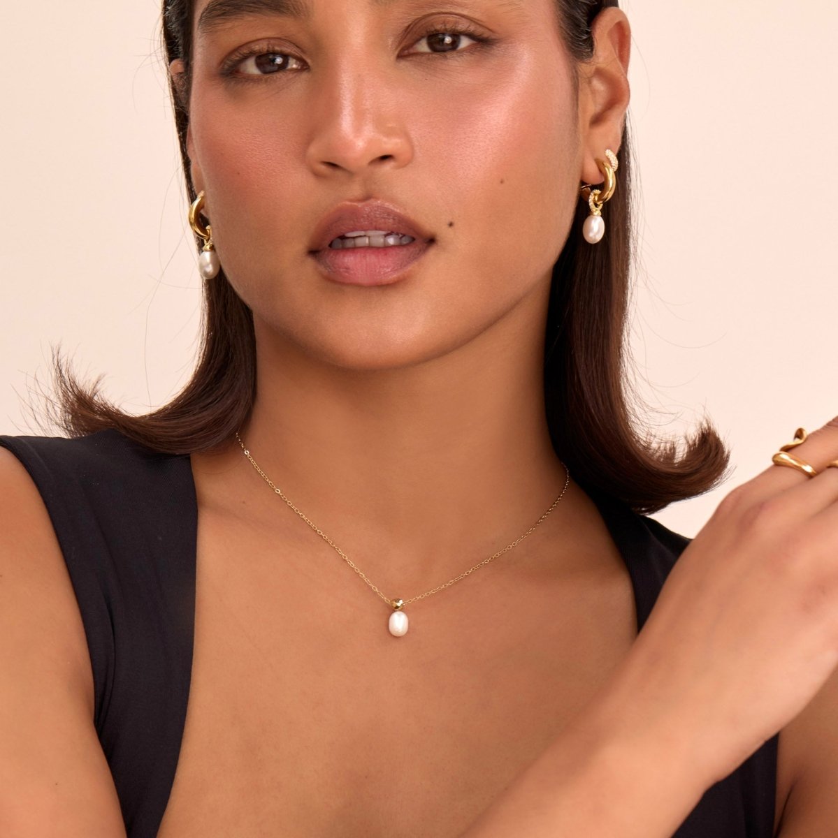 Dara Pearl Drop Necklace - ISMI JEWELS