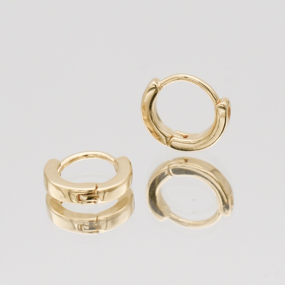 Elle Gold Filled Huggies - ISMI JEWELS