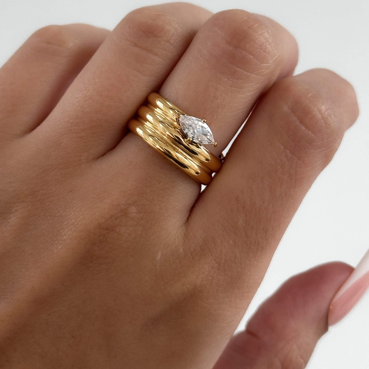 Emilia Double Band Stone Ring - ISMI JEWELS