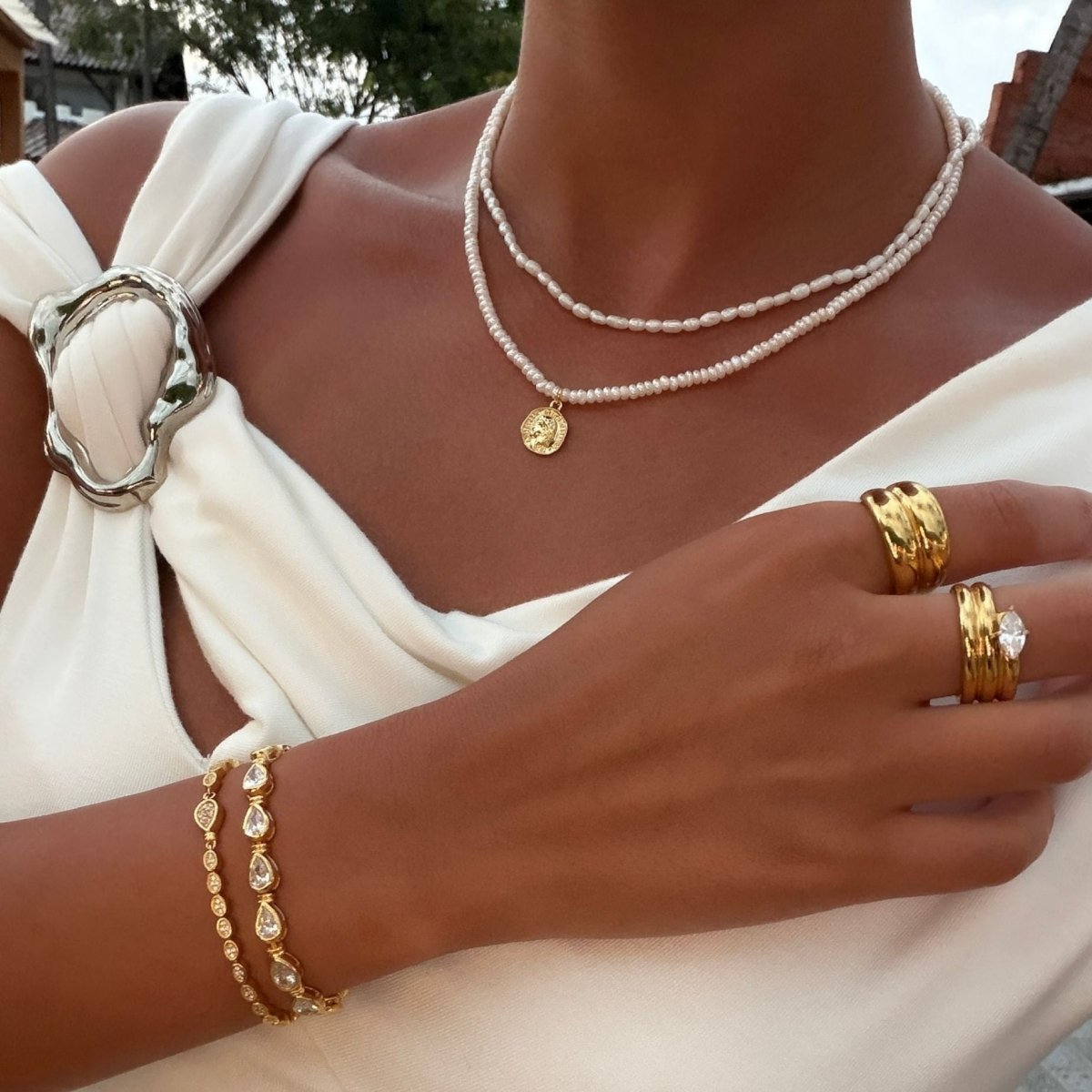 Emily Coin Pearl Necklace - ISMI JEWELS