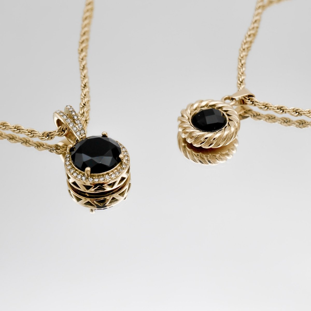 Esme Onyx Round Necklace - ISMI JEWELS