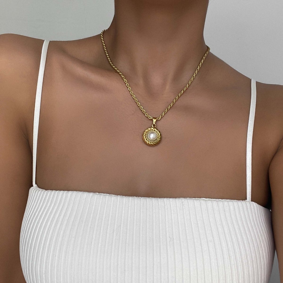 Esme Pearl Round Necklace - ISMI JEWELS