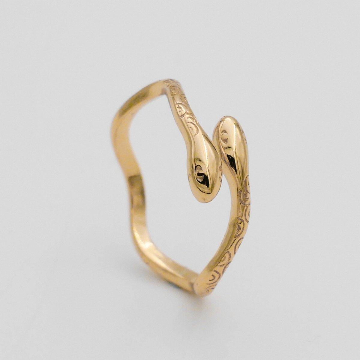 Eve Adjustable Snake Ring - ISMI JEWELS