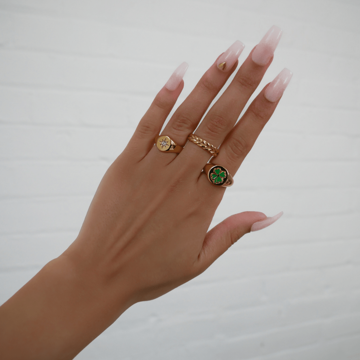 Four Leaf Clover Signet Ring - ISMI JEWELS