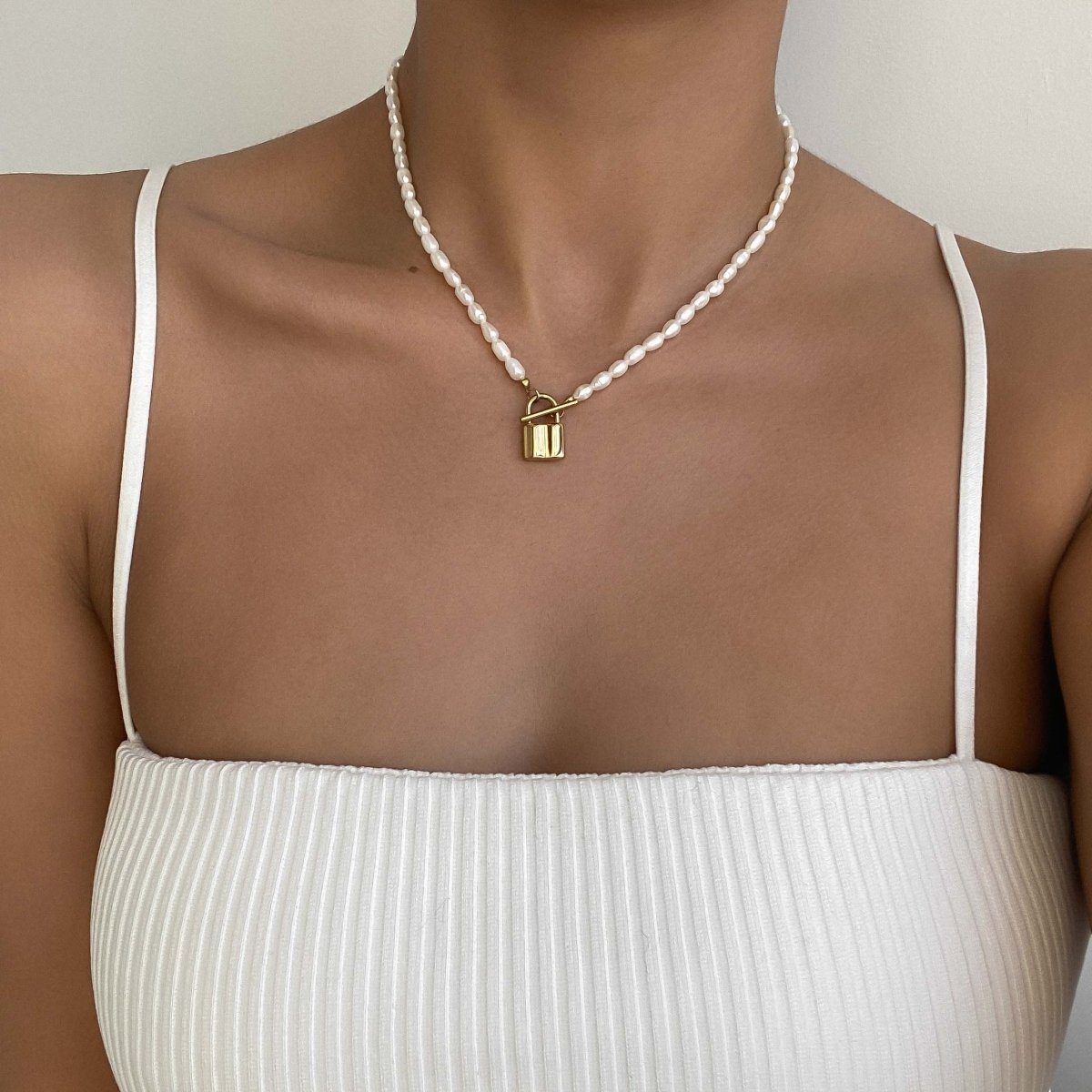 Freya Pearl Lock Necklace - ISMI JEWELS