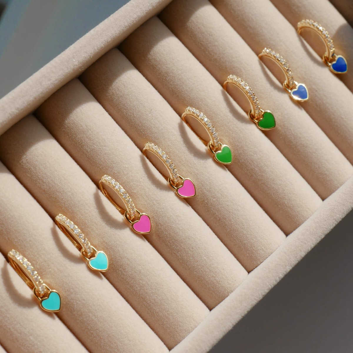 Gabby Heart Huggies - ISMI JEWELS