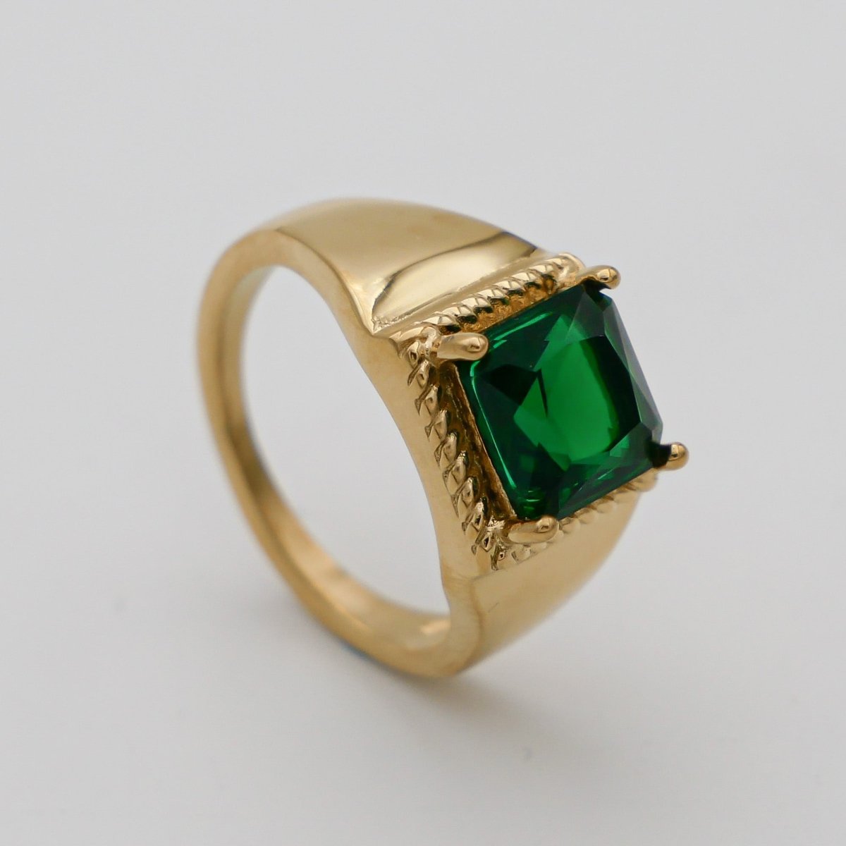 Hana Gemstone Signet Ring - ISMI JEWELS