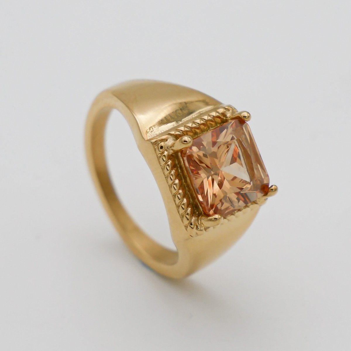Hana Gemstone Signet Ring - ISMI JEWELS