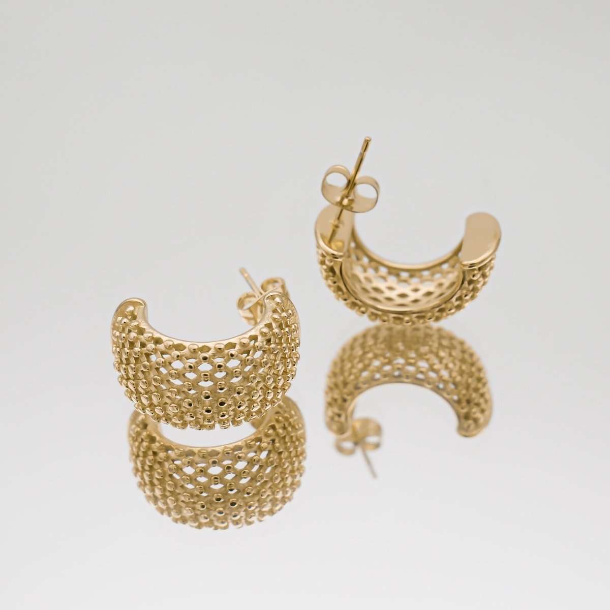 Hollie Half Hoop Earrings - ISMI JEWELS