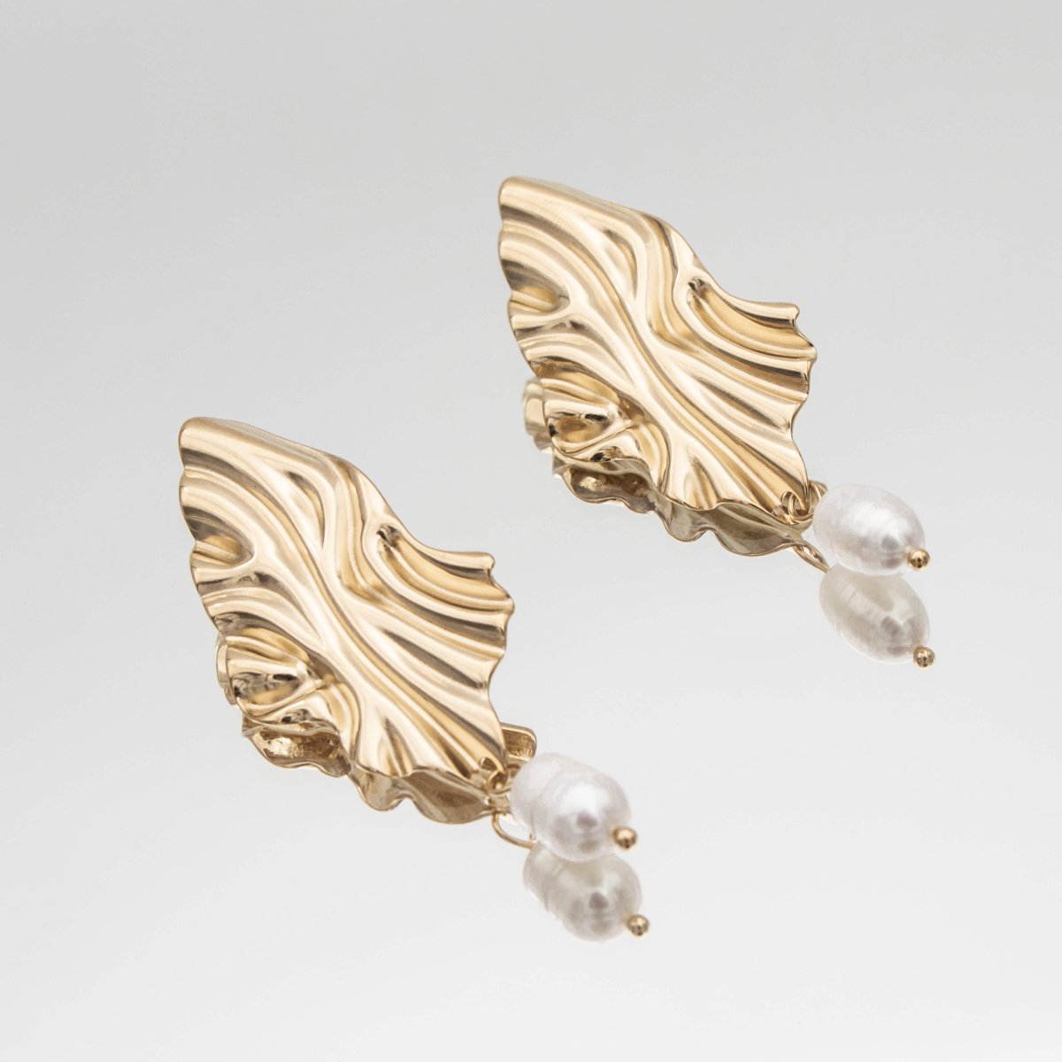 Inaya Textured Pearl Earrings - ISMI JEWELS
